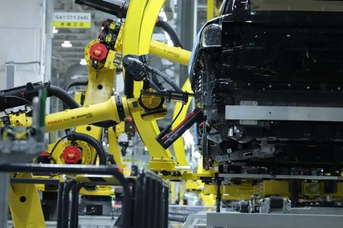 揭秘“1000萬以內最好SUV”誕生地 三輪車總裝線與零部件生產(chǎn)的跨界傳奇